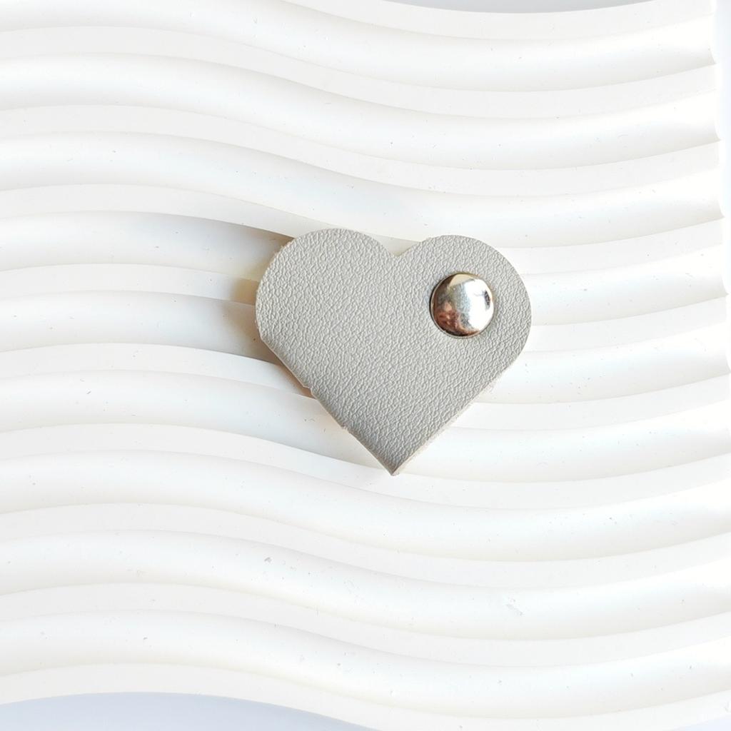 10 Stück Herzförmige PU-Leder Kabelbinder - Mehrfarbiger Kopfhörer-Organizer, Batterielose Kabelklemmen, Unisex Fixierset