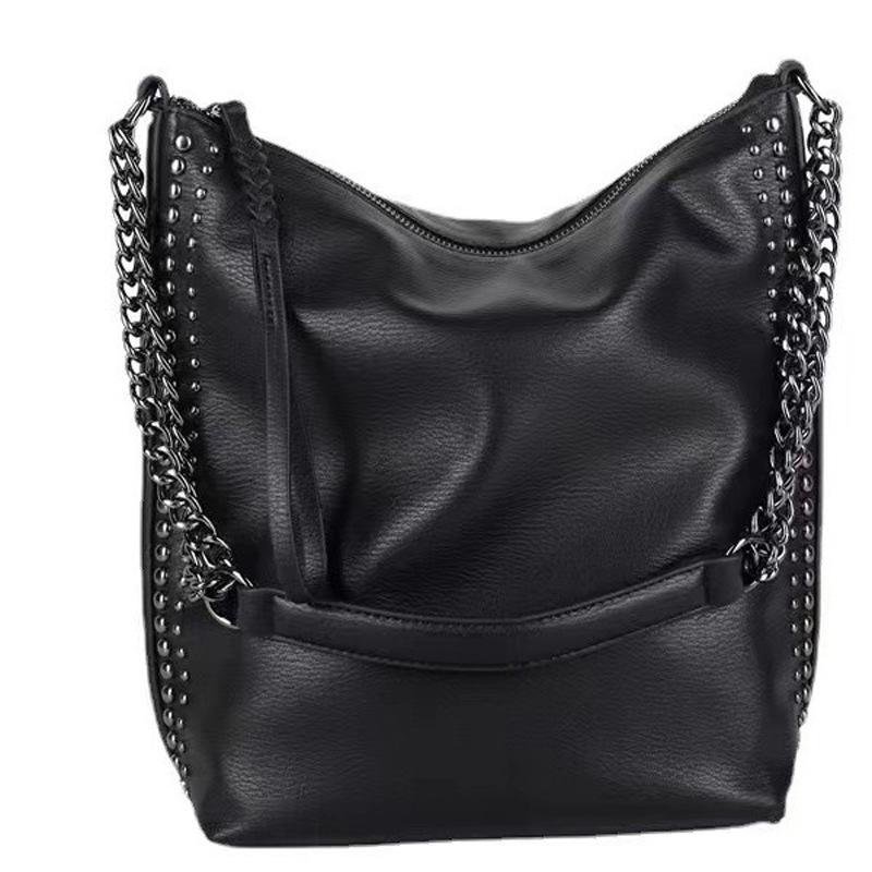 Trendy Rivet Single-shoulder Bucket Bag, Fashionable and Casual Large-capacity Bag