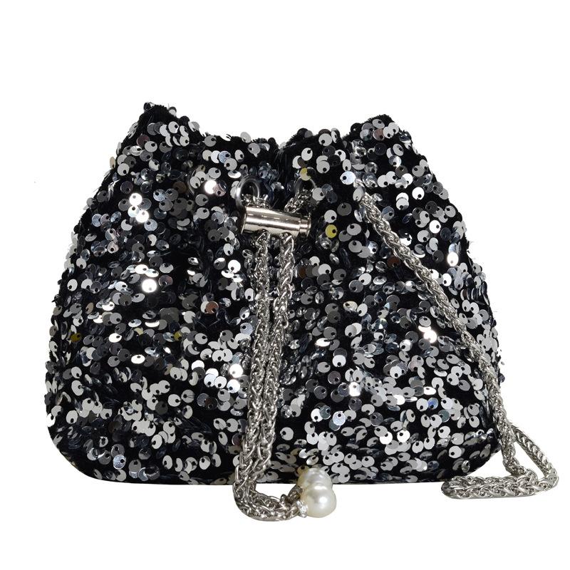

Fashion personalized sequined bag women s 2025 new Korean version bucket bag foreign style shoulder trend messenger dinner bag срібний