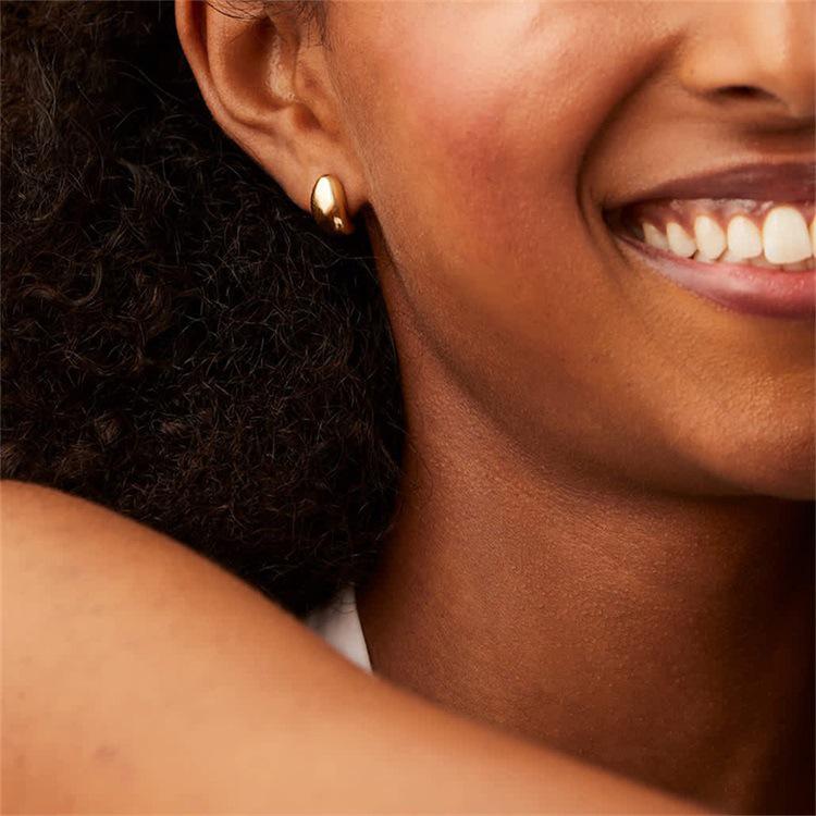 eManco Simple 18K Gold Plated Stainless Steel Earrings for European and American Ladies