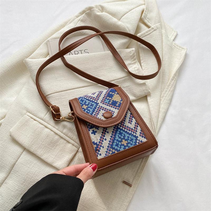Chic Retro Women's Handbag Korean Style Vertical Phone Bag For Everyday Use