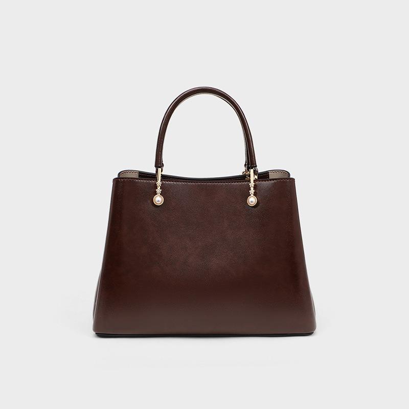 Handbag bag women's autumn and winter new women's bag messenger bag highend light luxury medium mother bag luggage