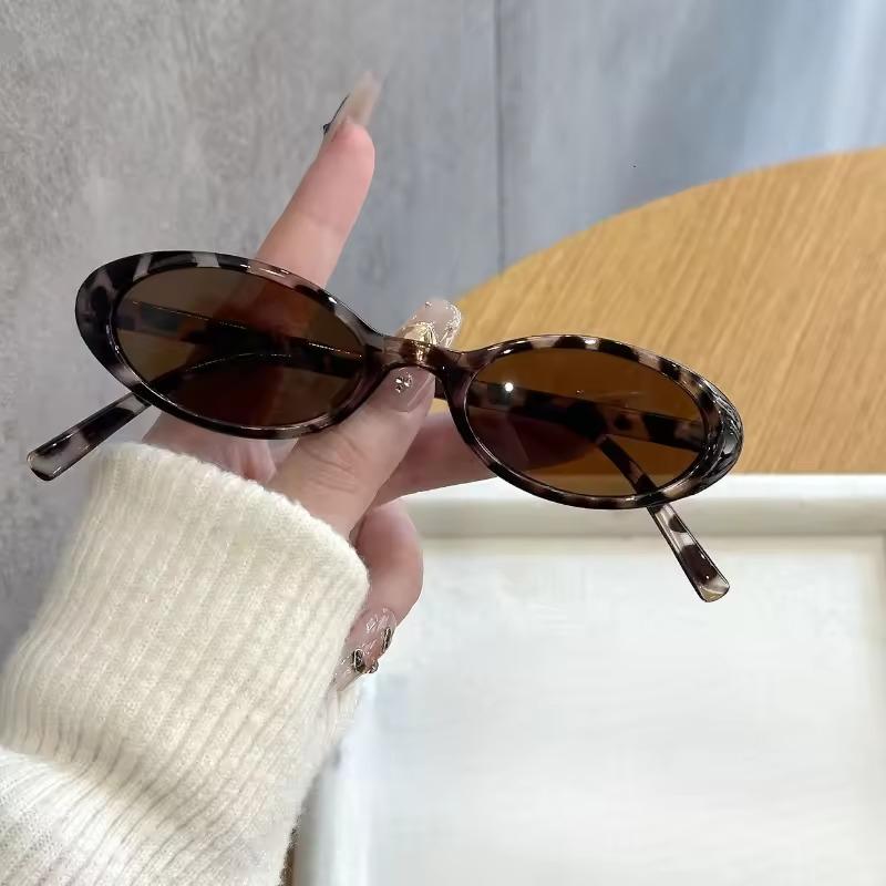 Retro Oval Sunglasses Male Luxury Designer Small Oval Male Female Sun Eyewear Retro Fashionable Female Eyewear
