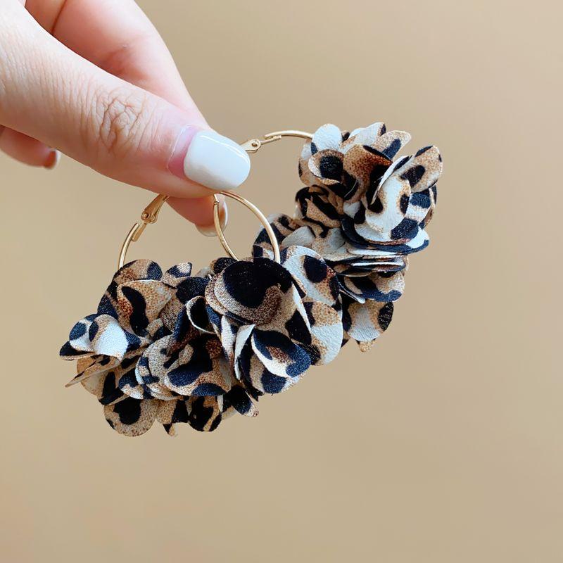 

New Chinese Flower National Style Earrings Female Fancy 2025 New Arrival Best Selling Personalized Earrings Ethnic Style High-Profile Earrings Retro flower stud earrings