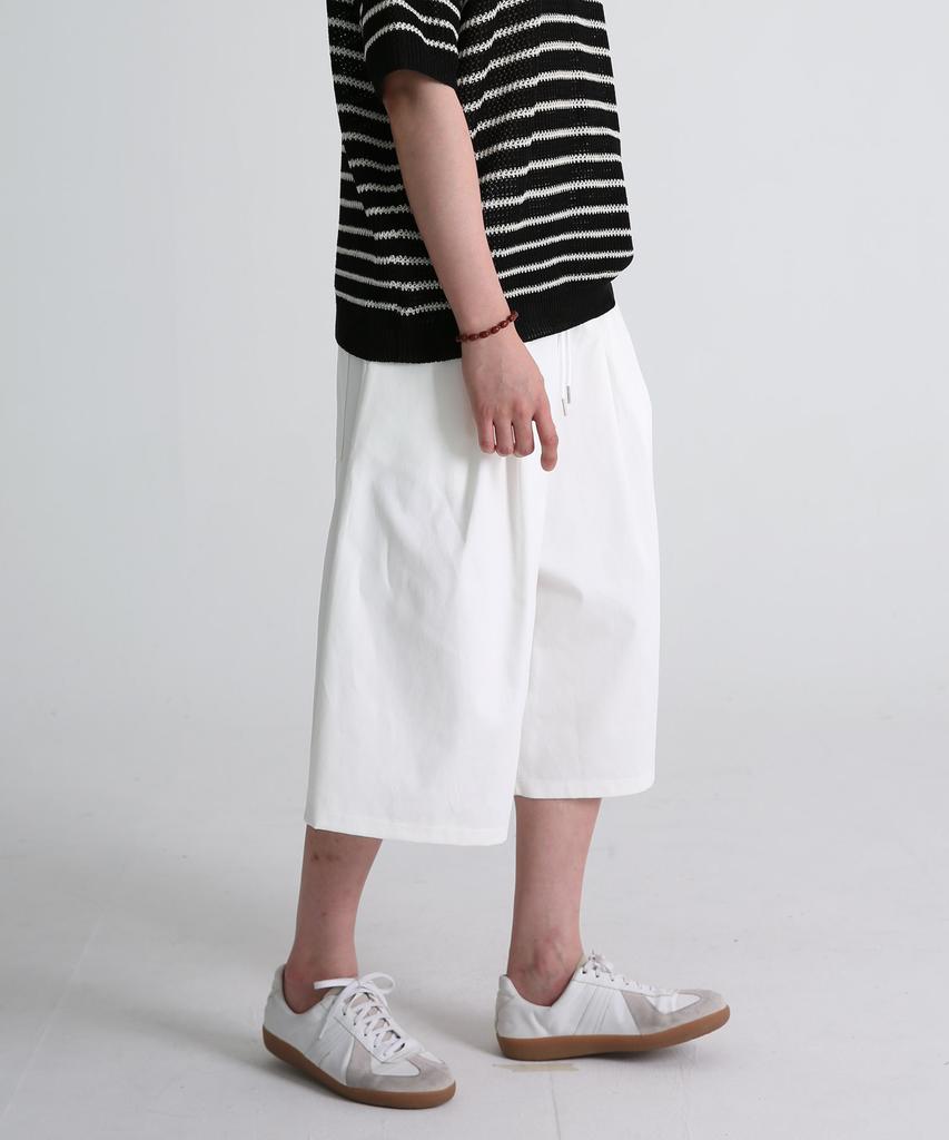 UMM City Boy Double-Pleated Bermuda Banding Pants White