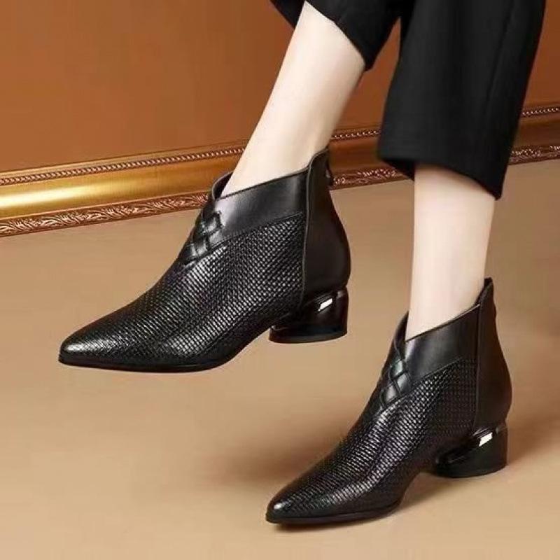 Coarse Heel Short Boots Spring and Autumn Boots and Ankle Boots Fleece Boots Pointed French Small Naked Boots