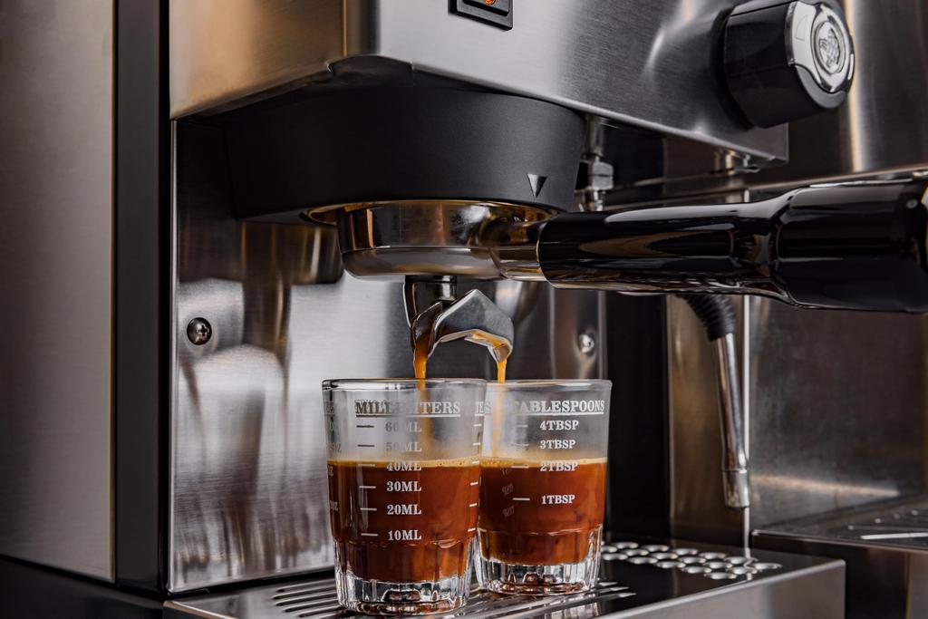 La mellow Hybrid Portafilter 58mm for E61 Group Head Espresso Machines, Bottomless with Double Spout, Removable Blind Filter Basket Included