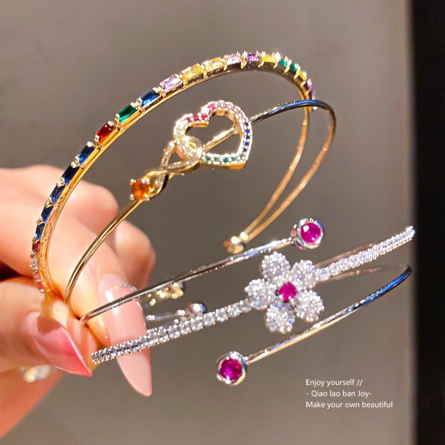 Fashion Heart Pendant Bracelet With Zirconia In Gold Plating For Womens Elegant Jewelry