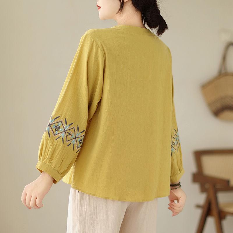 Spring Cotton Linen Plus Size Long Sleeve Embroidered Floral Top for Middle-Aged Women