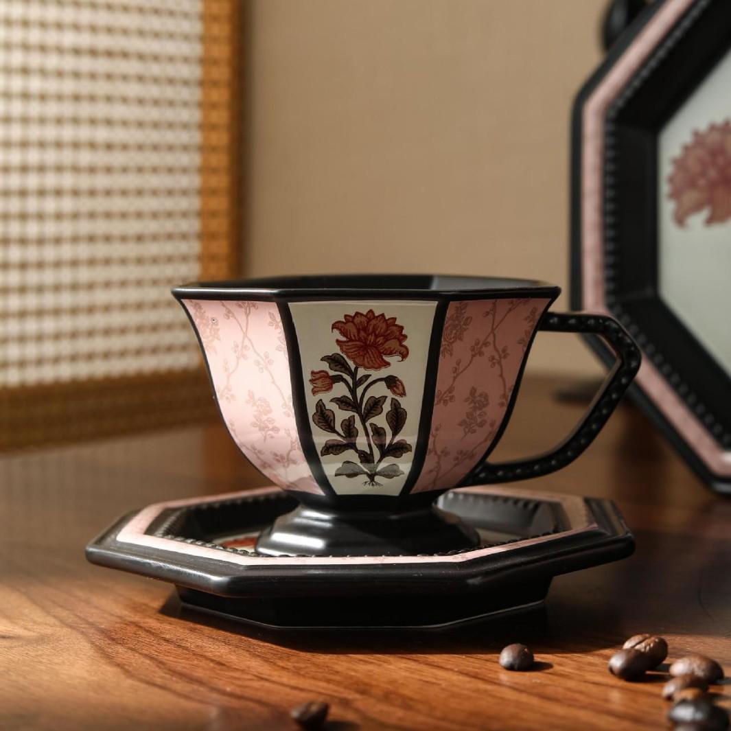 Восьмиугольная керамическая кофейная кружка с пионами - Французский ретро-стиль, Идеальный подарок на новоселье, помолвку или свадьбу. 240 ML