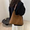 Fashionable Large Capacity Womens Tote Bag Stylish Casual Handbag With Soft Canvas Material