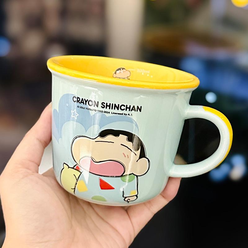 Niedliche Cartoon-Animation Crayon Shin Chan Keramiktasse mit Skala Büro-Kaffeetasse Haushalt Milchbecher