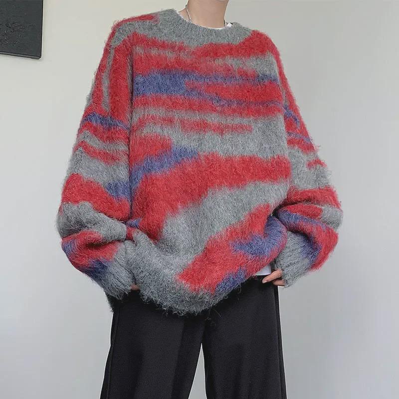 Men's Striped Mink Velvet Sweater: Trendy Japanese Style, Youthful Round Neck Pullover for Autumn and Winter.