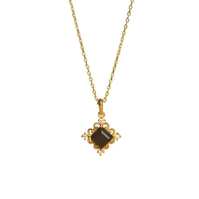 

Gold-Plated S925 Sterling Silver Square Pendant - European & American Style, Fashionable, Light Luxury, Simple, Versatile Clavicle Chain 925 Silver