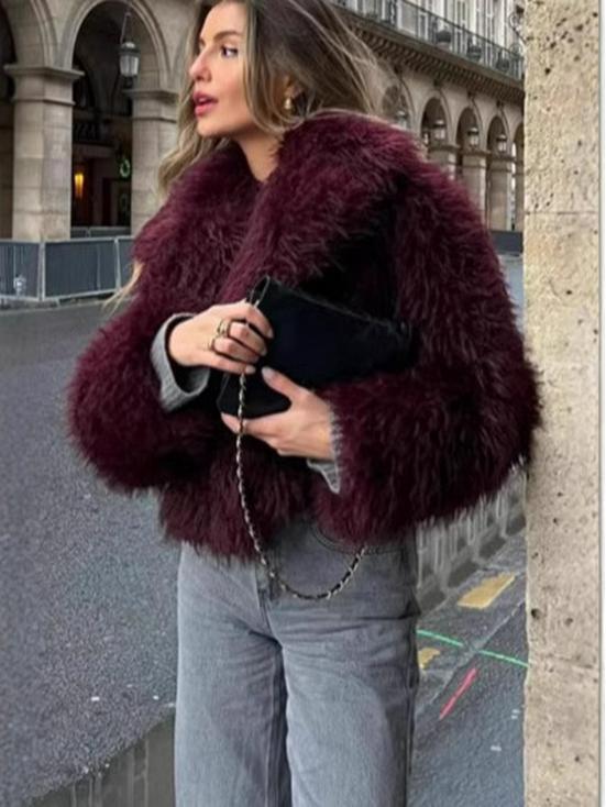 Women's Eco-friendly Faux Fur Coat - Autumn/Winter Celebrity Fashion 