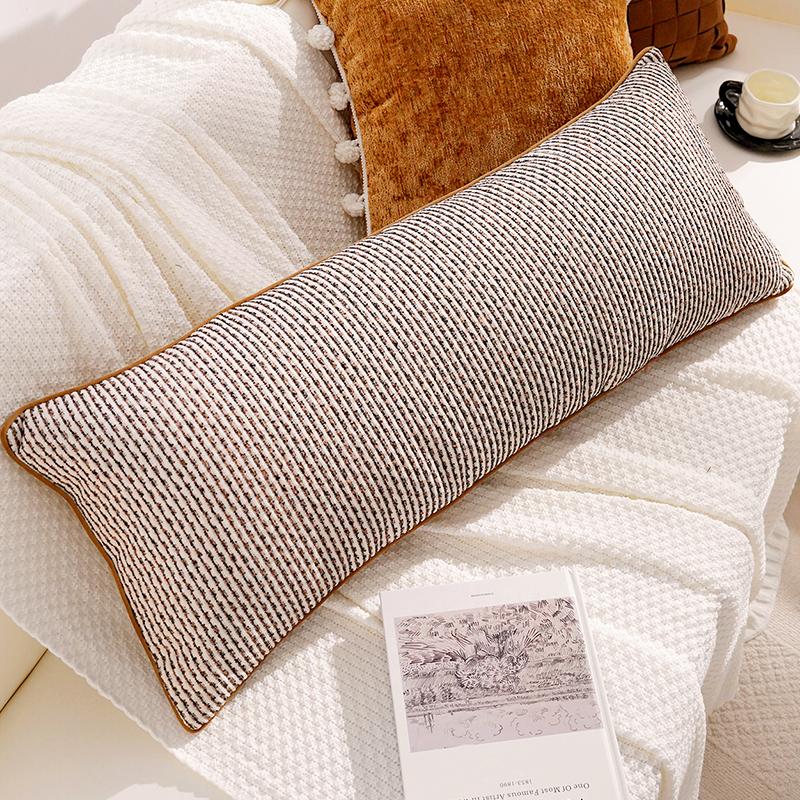 Simple Living Room Throw Pillow Luxurious and Sophisticated Brown Throw Pillow Retro Sofa Throw Blanket Bedding Cushion Plush