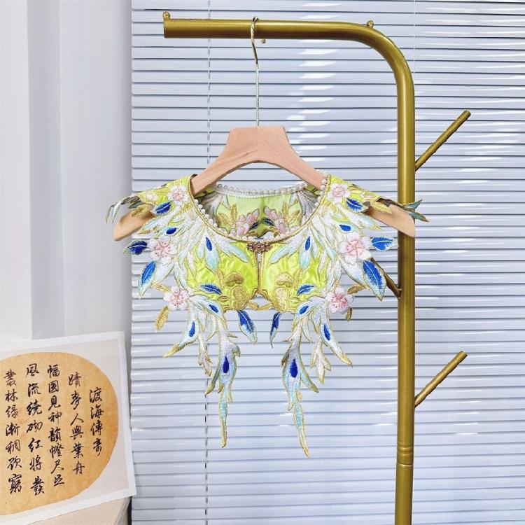 Embroidery Floral Neckline Buckle Front Ancient Hanfu Costume Fake Collar Shawl