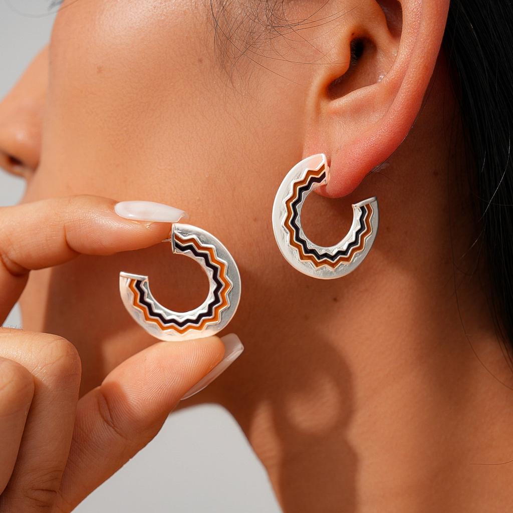 Simple drip geometric C-shaped texture silver needle earrings cold wind earrings