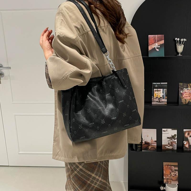 New Casual Tote Bag Fashionable Retro Printed Handbag Large Capacity Classic Versatile Shoulder Bag