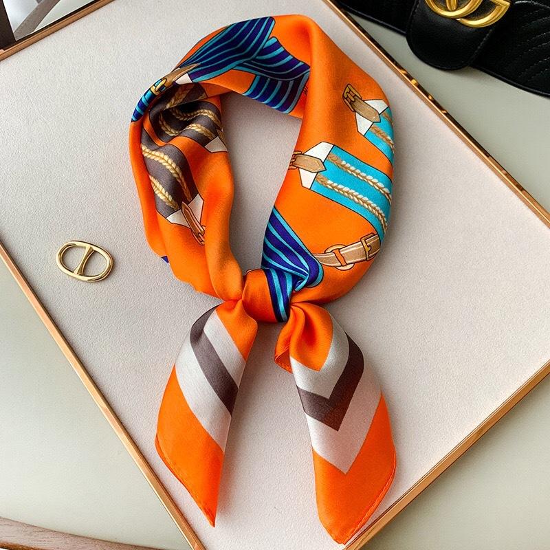 New Luxury Design 70*70Cm Horse Print Silk Square Scarf Women Soft Satin Hairband Neckerchief Office Hijab Headband Foulard Gift