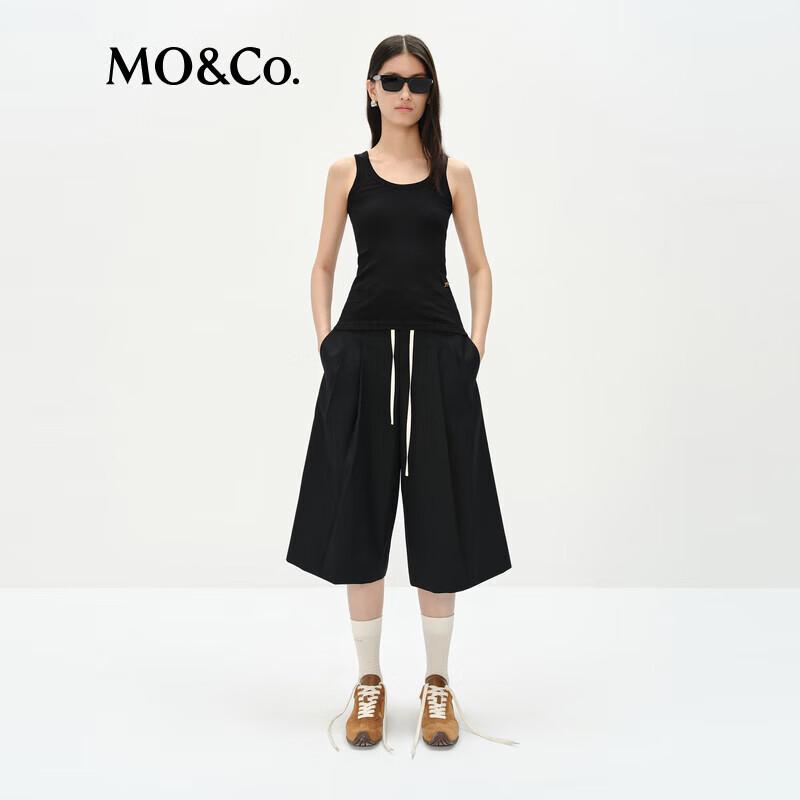 MO&Co. Débardeur sans coutures en mélange de soie à col en U