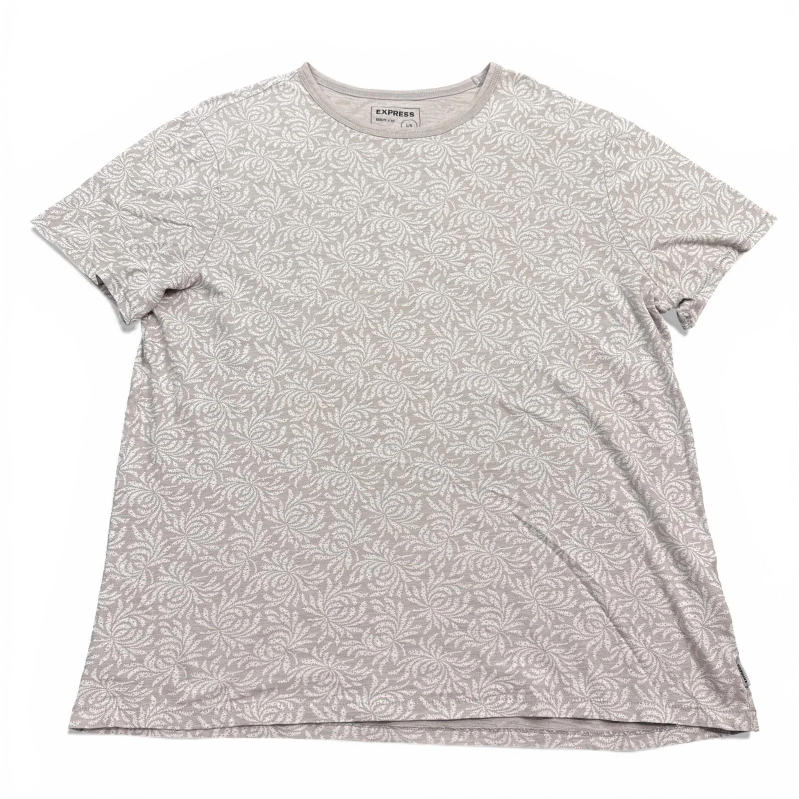 

Express Patterned AOP T Shirt Adult Size Large Ivory Crew Neck Casual Tee 3XL