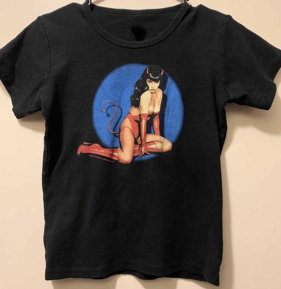 Красная Дьяволица Бетти Пейдж Футболка Классическая Черная Унисекс Размер S-5XL 1H0586 Унисекс Футболка M