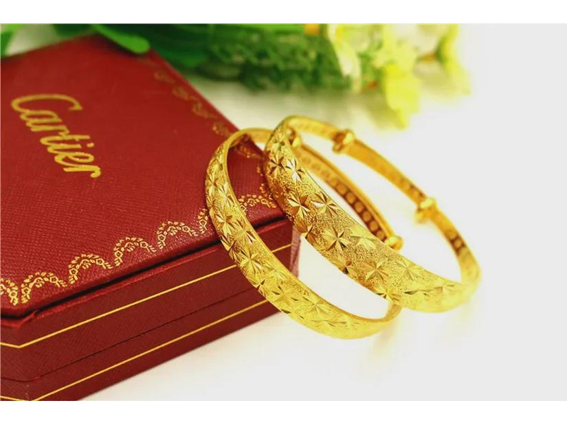 Bracelet étoile vietnamien en laiton doré et sable – Bijou de mariage durable et populaire