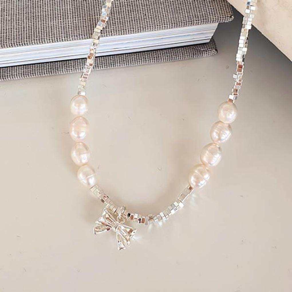 Women's Daily Ribbon Freshwater Silver Necklace