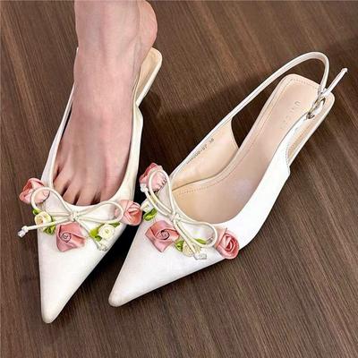 Fashion Satin Pointed Toe Flower Design Flat Sandals Women Summer Back Strap Buckle Square Low Heel Mules Shoe Elegant Women's Flat Shoe