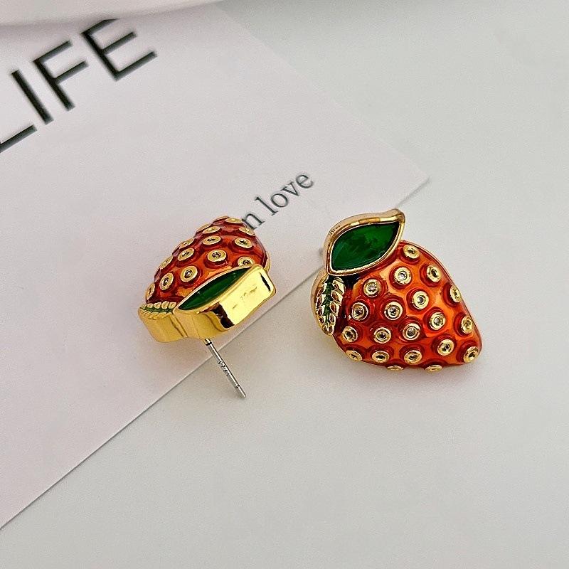 Fresh And Sweet Drip Glazed Strawberry Stud Earrings Creative Cute And Unique Fruit Stud Earrings Light Luxury Fashion Versatile Commuter Earrings