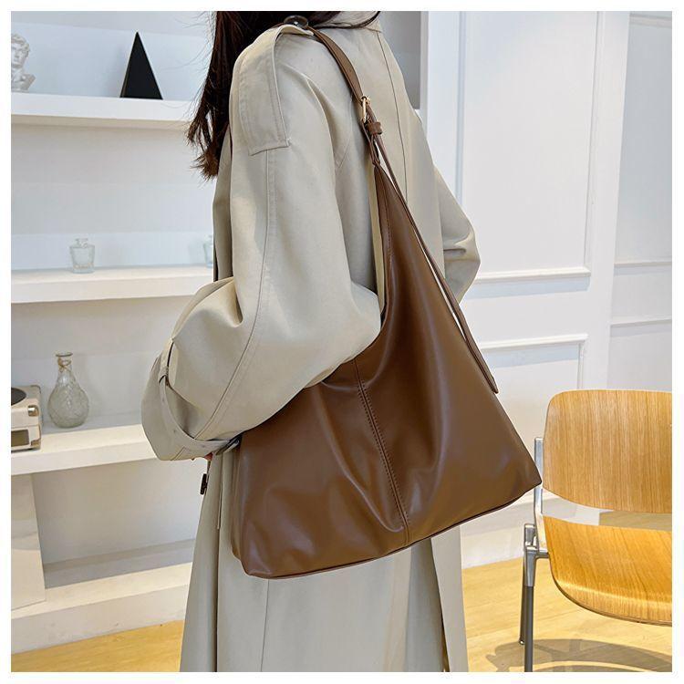 Large Capacity Commute To Work, High Sense Messenger Brown Tote Bag, Women's 2025 New Shoulder Armpit Bag