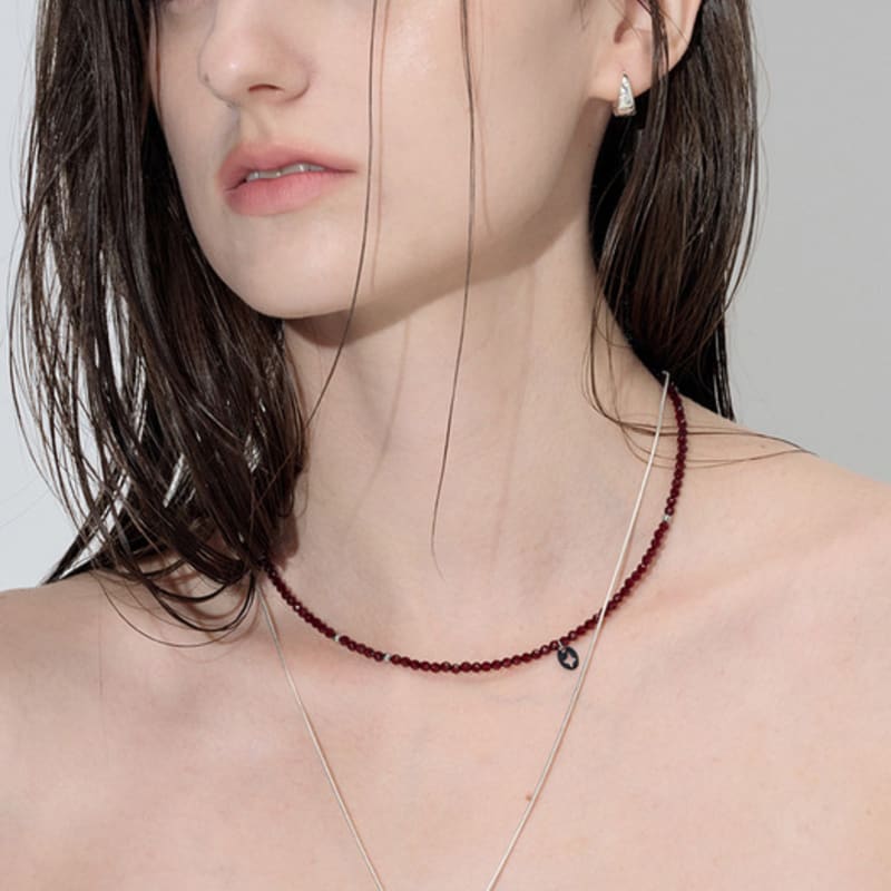 

XANADU SHINING NECKLACE NAVY