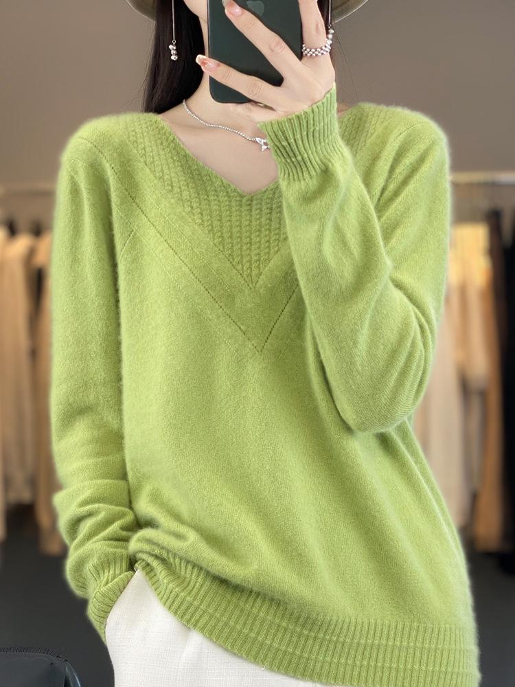 Women's Speckled Yarn Wool V-Neck Sweater - Thick, Loose-Fit, Perfect for Autumn/Winter