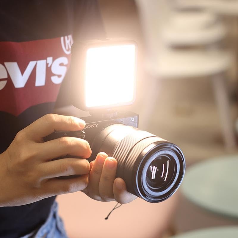 VIJIM VL81 Pocket-Sized 3000mAh Lithium Battery LED Video Studio Light