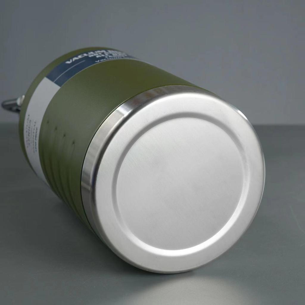 304 Stainless Steel Large Capacity Thermos Cup: Outdoor Insulated Ice Bucket & Fitness Water Bottle