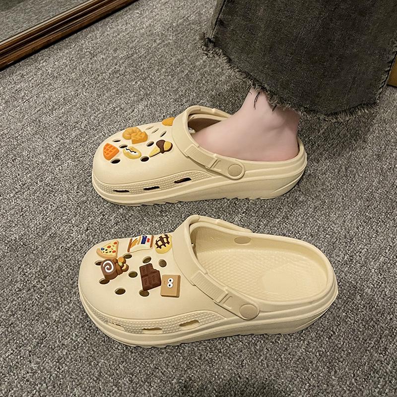 2025 Women's EVA Thick-Soled Cartoon Closed-Toe Sandals & Slippers: Summer Fashion, Height-Boosting Beachwear