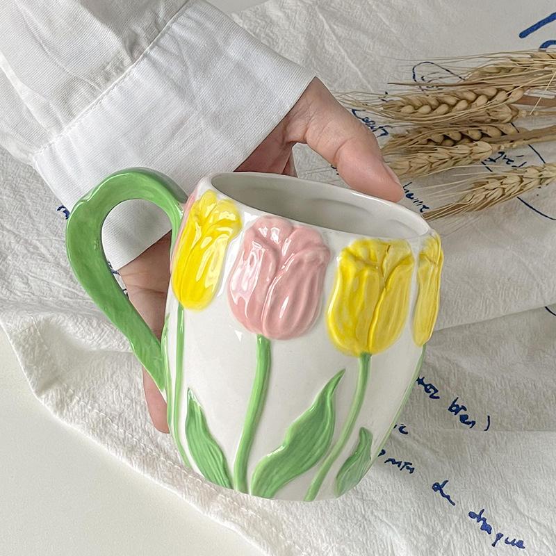 Tulpe Relief Handbemalte Tasse Exquisite Tasse Wasserbecher Mädchen Keramik Kaffee Milch Tee Koreanischer Stil Tasse