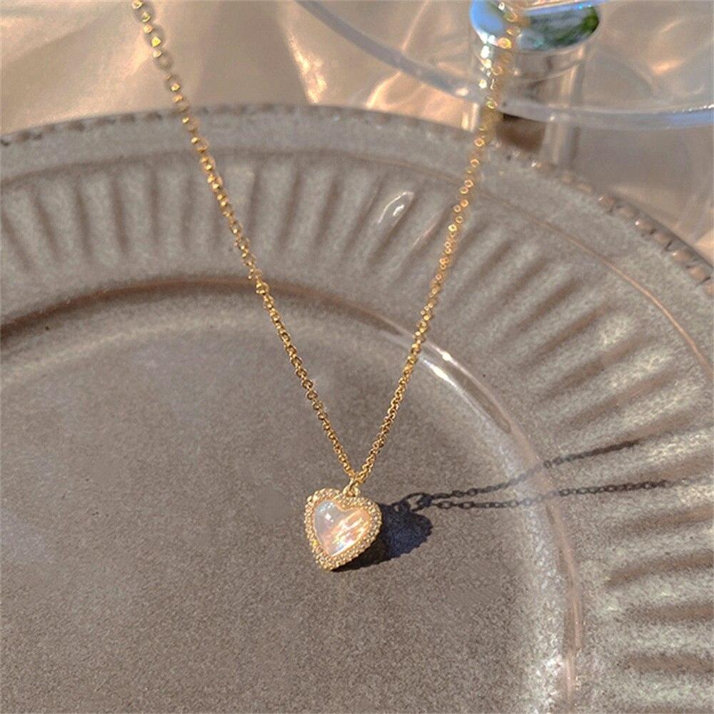 Fashionable Fashionable Women Heart Shaped Opal Chain Pendant Necklaces Shiny Aaa Cubic Zircon Temperament Necklaces Nuptial Wedding Occasion Jewelry