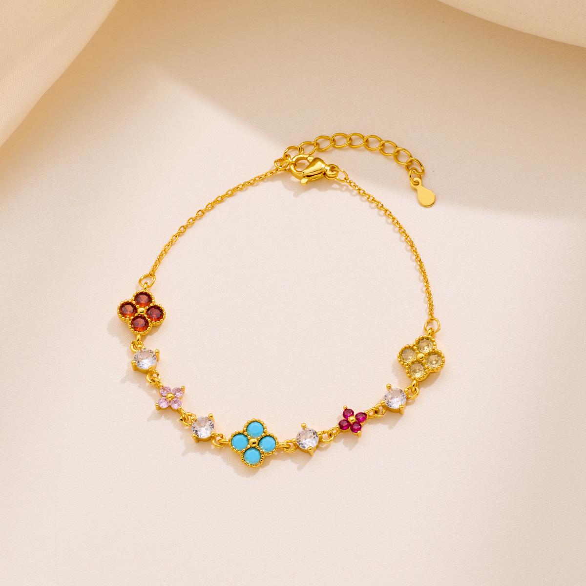 Стильный браслет  Счастливый клевер  - Женский минималистичный дизайн цветка с бриллиантами