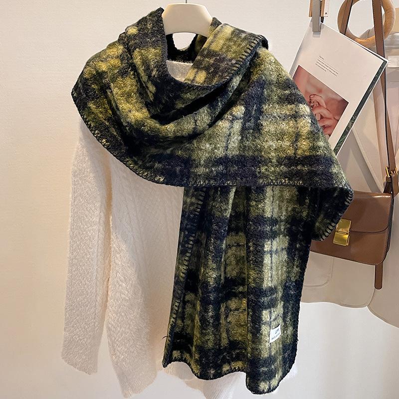 Retro black and white plaid imitation lamb wool scarf women's winter thickened warm plaid scarf fashion shawl dual-purpose