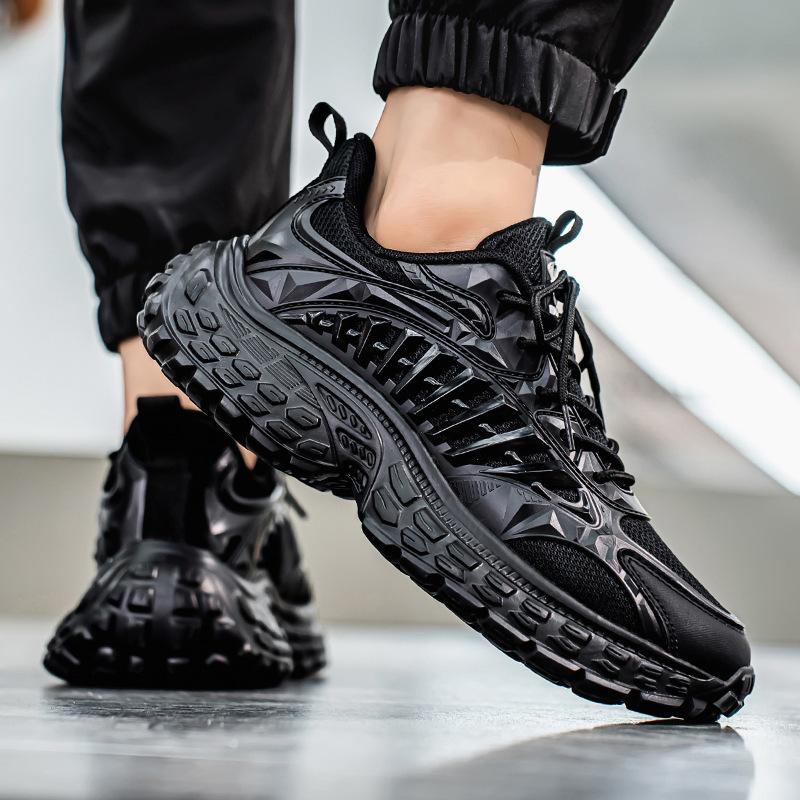 2025 spring and summer new black dad shoes mesh men and women height increase leisure sports breathable platform student jogging shoes