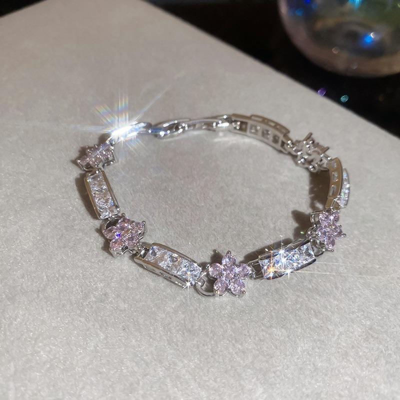 Zircon Flower Exquisite Fashion Buckle Bracelet Simple Fashion Bracelet Light Luxury High Temperament Bracelet Jewelry Women