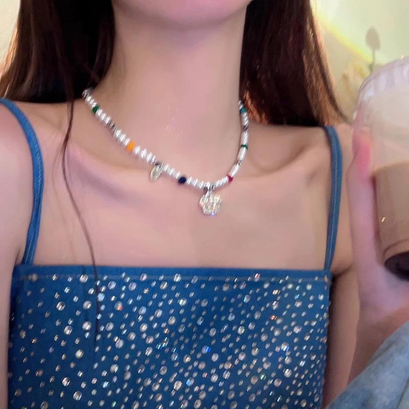 Light luxury elegant pearl water drop fringed rhinestone collarbone chain fashion temperament celebrity high sense necklace new trend