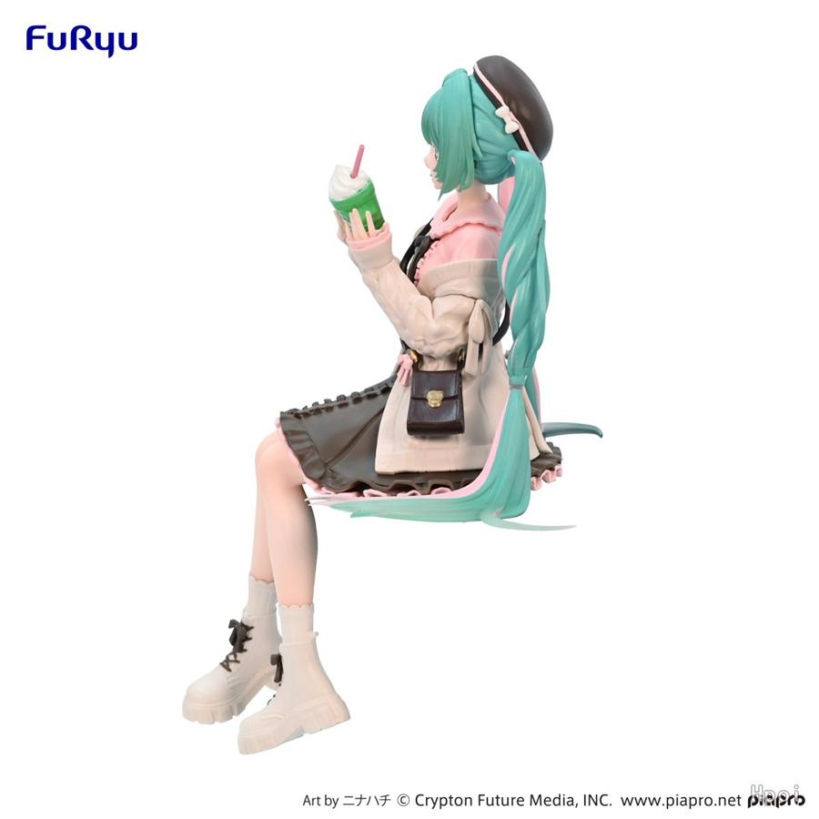 Figura Anime Hatsune Miku da 15cm Stagione Autunnale Appuntamento Miku Action Figure Ragazze Carine e Affascinanti Figurine Tappo per Spaghetti Ornamenti per Case del Computer Modello
