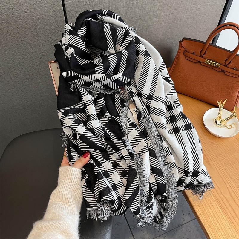 Autumn New Versatile Striped Jacquard Scarf Women's Fashion Warm and Cold Scarf with Decorative Shawl