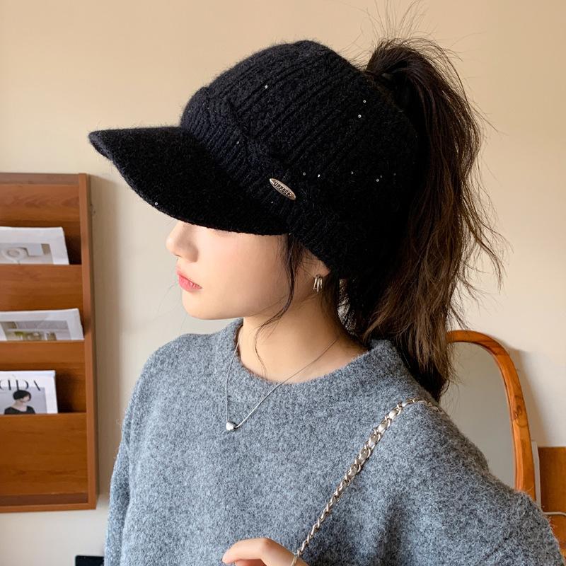 New Winter Plush Ear Protecting Peaked Cap for Women Korean Style Versatile Empty Top Ponytail Warm Baseball Hat