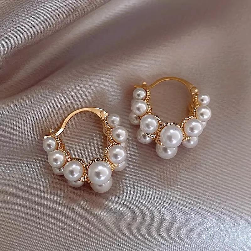 Fashion Simple Luxury Temperament Double Row Pearl Geometric Hoop Earrings