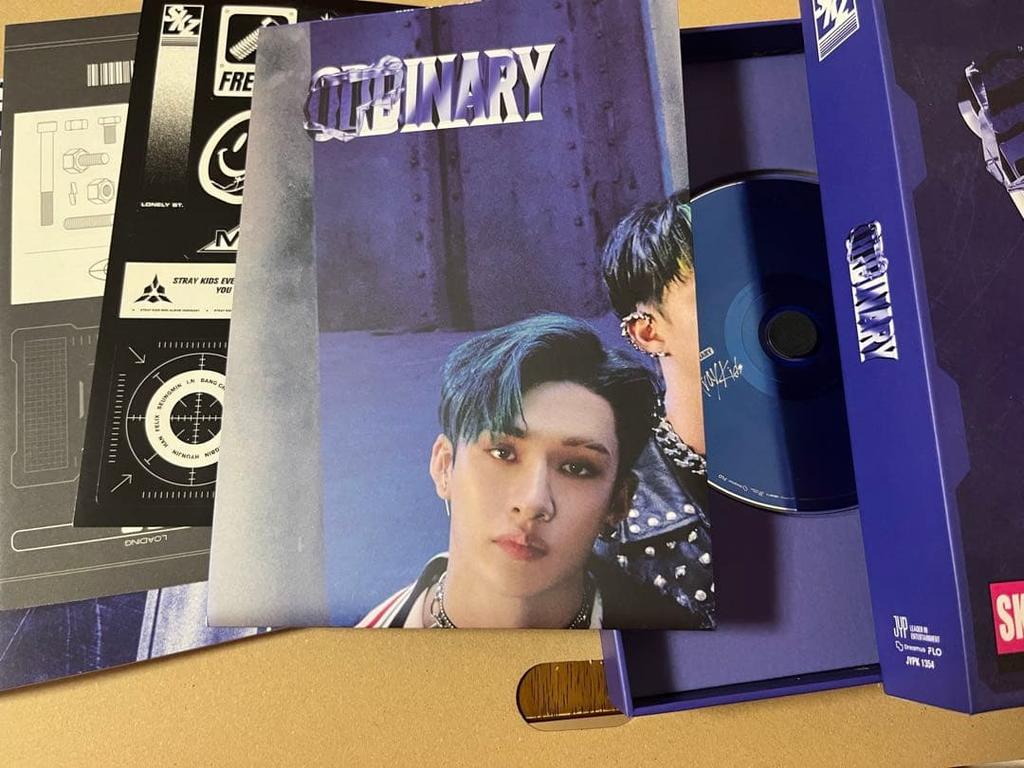 [USED] Stray Kids Oddly CD Unplayed 3 Formats