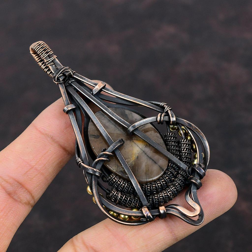 Zawieszka z Kamieniem Chiastolitowym Owinięta Miedzianym Drutem Ręcznie Robiona Biżuteria z Chiastolitu Prezent Dla Niej Biżuteria Owinięta Miedzianym Drutem Niesamowita Zawieszka